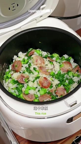 我做的春日菜饭已经next level,超快手!好吃哭! ▪️是哪个小宝不爱吃饭啊,快来试试这个米饭做法,人人都是米饭仙人,真的巨巨巨巨巨好吃!连吃三天吃不腻!做法就是懒人一锅出!春天直接炫进肚子里!太幸福了吧!
👉完整配方放在视频最后啦,记得在评论区告诉我你们做成功了吗~
#跟着抖音做美食 #用这一口代表春天 #懒人电饭锅焖饭做法 #春日菜饭 #腊肠蒸饭做法