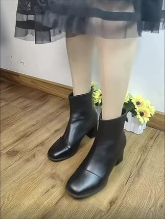 新款粗跟中跟时尚百搭短靴#女鞋#时尚百搭#短靴