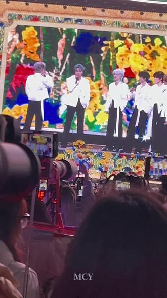 欣赏小斗的撒娇5连拍吧#刘耀文撒娇 #刘耀文宇宙闪烁请注意 #刘耀文抖音 #刘耀文拜托拜托了