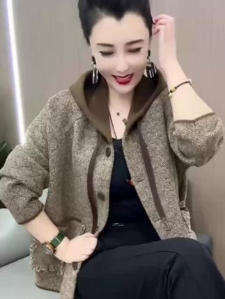 新款百搭大码妈妈外套2025冬季宽松休闲连帽加厚保暖衣#大码女装 #保暖衣 #休闲外套