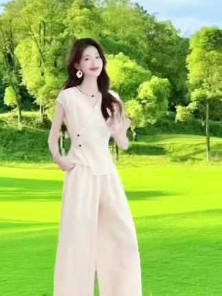 女士无袖上衣+阔腿裤套装#时尚两件套 #夏季穿搭 #气质女神穿搭