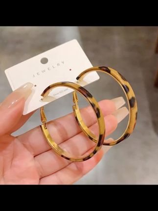#今日新款推荐 「精品」赵露思同款豹纹气质耳饰耳环女夸张耳圈耳钉银圈圈¥25.7包邮#精美耳饰 #高品质 #超美