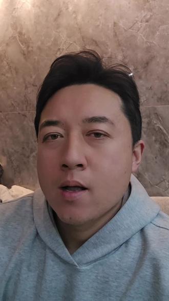 #银河通用 #机器人 #智能机器人和人对话金句频出 #这是个真实的事情 机器人即将取代基层工作