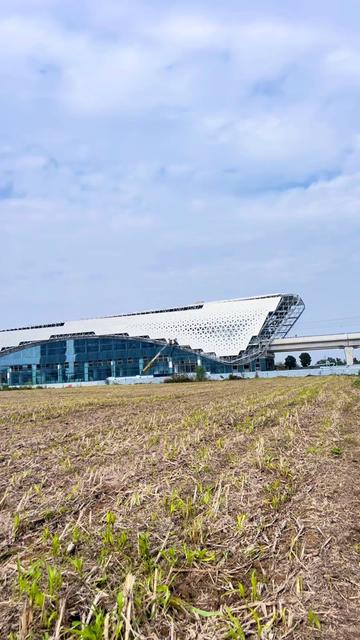 备受关注的地铁合肥地铁S1号线总体建设的还是比较快的,岗集未来大科学城站基本已成型,外观看的也是挺高端上档次,就是不知年底可能通车,解决市区跟机场通行距离🤔#合肥#城市建设 #地标建筑 #合肥地铁s1线 #老百姓关心的话题