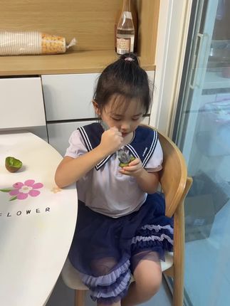 孩子超爱吃的徐香猕猴桃,新鲜采摘不催熟,口感好吃着也放心#小吃货的日常 #记录成长过程 #徐香猕猴桃