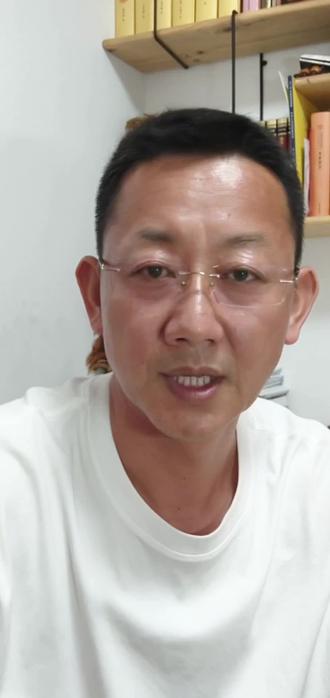 我为什么喜欢给陌生人的视频点赞 人情是相互的,善意是循环的。
你温暖别人一程,岁月终会善待你的一生。#成年人的世界#点亮别人照亮自己 #循环#赠人玫瑰🌹手留余香