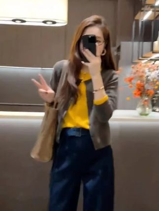 #假两件套装#毛衣开衫#牛仔裤套装@巨量千川