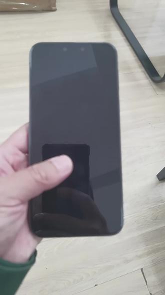 华为Mate80pro用着用着突然黑屏开不了机,怎么办,遥遥领先#@##一般人不告诉他 #华为 #华为手机 @华为