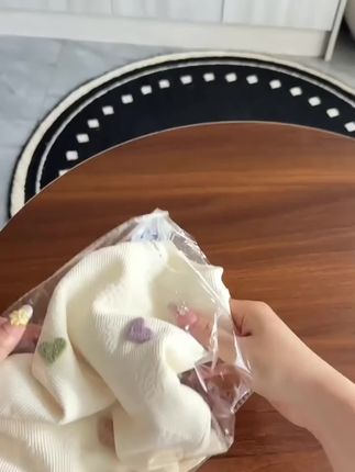 巨显白巨洋气!超适合上幼儿园的实用小卫衣,面料柔软舒适,颜色超显白,这个价格闭眼入#儿童卫衣 #高品质童装 #萌娃穿搭 #超划算超便宜