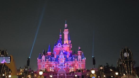 奇梦之光幻影秀2.0版开始啦#上海迪士尼#奇梦之光幻影秀#上海迪士尼10岁生日#奇妙漂流瓶#加你更奇妙