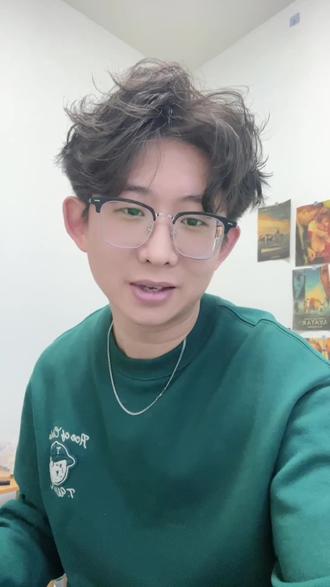 老外常说的“FOMO”是什么意思?#知识科普 #英语 #涨知识 #雅思口语#英语口语