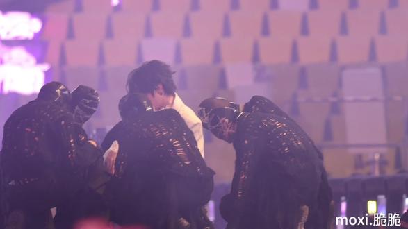 2025.12.27王橹杰穆祉丞-来自天堂的魔鬼
#橹穆 #橹穆双人舞台 #tf新音