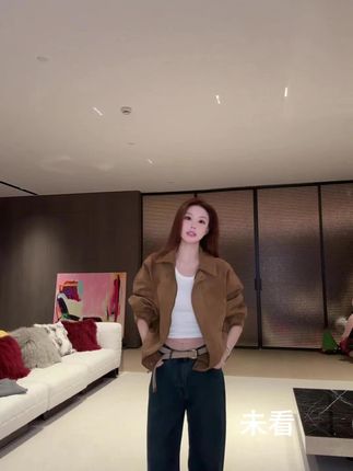 【私服出品b入!】定制水洗蓝宽松直筒显瘦百搭牛仔裤#百搭神裤 #时尚穿搭 #秋冬穿搭 #百搭裤子 #温婉