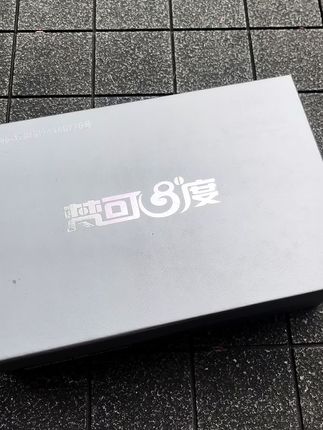 可以便宜百块钱,你们赶紧把家里闷脚的鞋子都换了吧,这双鞋两天真的是跌倒地板价了