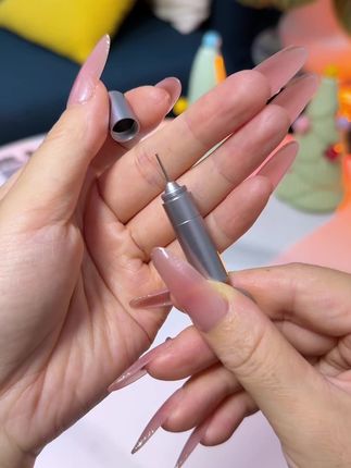 取卡清洁二合一的小神器,平时就挂在钥匙上,随取随用特别方便。#取卡针