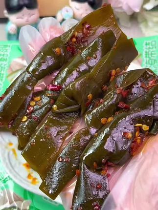 乡妹子家的酸辣海带结!酸辣脆爽!特别解馋! 巨过瘾#开袋即食 #追剧小零食 #海带