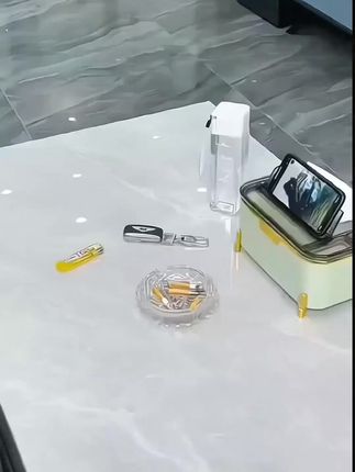 漏斗式烟灰缸,不跑灰还可以隔绝异味,玻璃材质精致美观,家里办公室都实用#烟灰缸 #漏斗烟灰缸 #防飞灰烟灰缸 #实用好物 #居家好物