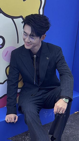 有什么不懂 尽管吻我@李卓扬 #李卓扬#07 #男高中生 #男大学生 #霸总