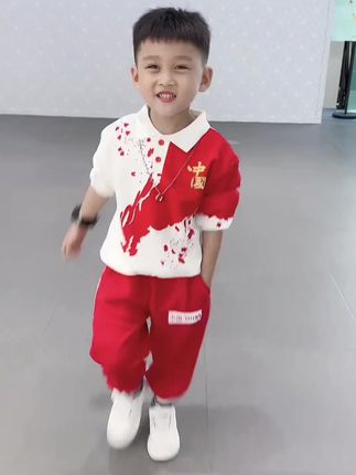 国庆节必备套装#国庆 #祖国 #中国风 #我爱我的祖国 #祖国的花朵未来的栋梁 @抖音上热门 @热点宝 @今日热点 @流量扶持 @小燕子小燕子