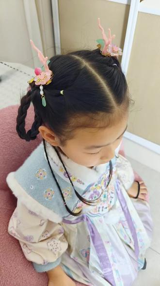 垂耳兔古风造型#生女儿就是用来打扮的 #编发教程儿童古风