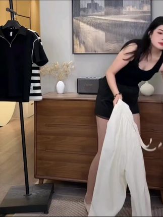 #男生变帅攻略来了 #虽然我长得一般但我穿搭不一般 #夏日穿搭小心机  #夏季干净风穿搭  #盛夏穿搭扫货季 @DOU+小助手 @DOU+好生意 @巨量千川 @抖音小助手 裤子,阔腿,就是Ta