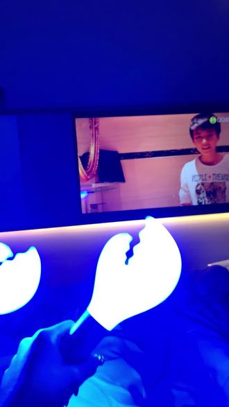 世界之大为何我们相遇#王俊凯 #王俊凯话剧 #趁世界还年青 #线下