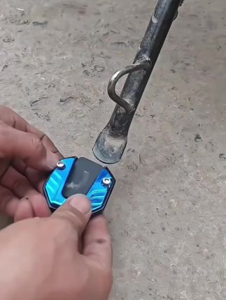 #实用工具 #结实耐用 #电动车脚撑 @巨量千川