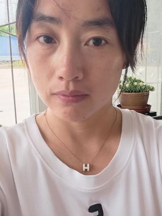 #素颜 岁月不堪数,一晃又一秋,太感性,过不了柴米油盐,太理性,过不了风花雪月