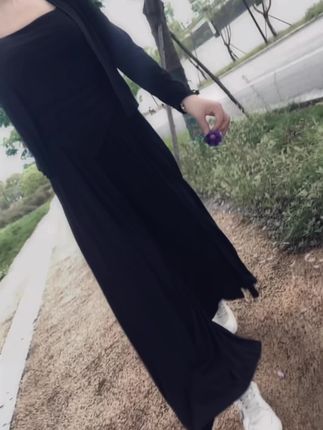 下辈子别再遇见了 因为这辈子我们太难了 说陌生 彼此太熟悉 说情深 却又没能在一起 爱了没有结果 散了思念又反反复复#穿搭#早秋穿搭