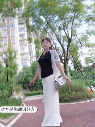 家人们晚上好,开心快乐每一天!