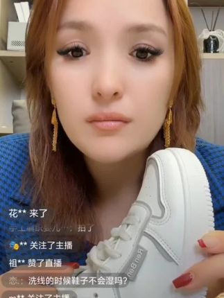 #好物推荐🔥 #小白鞋清洗 #@Madina【Niyaz】
