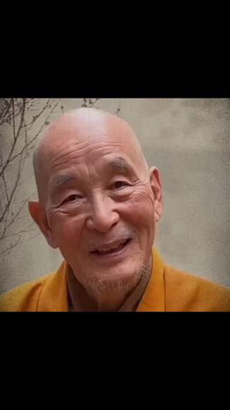中年以后最好的状态,就是销声匿迹,半隐半藏。除了赚钱和日常生活以外,不需要太多的社交和喧闹。就像杨绛先生说,终不是那八面玲珑的人,逃不了四海八荒之喜,只落得为一炉寂静的烟火,与独处相安,与万事言和,止语止念止心,是修行,是通透,是归途。