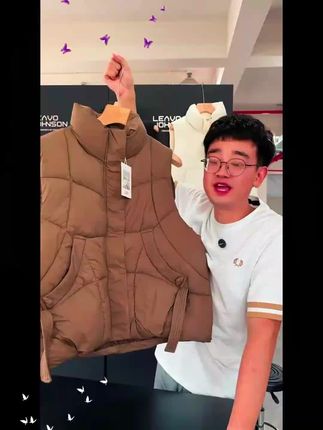 马甲小个子连帽宽松休闲百搭泡芙坎肩#马甲穿搭 #冬季马甲 #休闲马甲 #百搭马甲 #连帽马甲