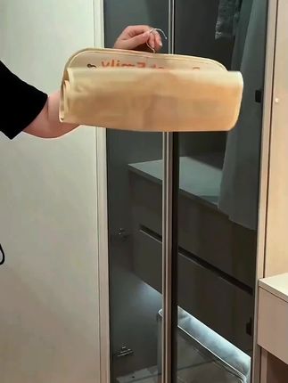 家里衣柜空间小的,尤其孩子的衣柜里真的很需要它!! #内衣收纳袋 #壁挂收纳网兜 #袜子收纳网兜 #收纳整理 #收纳神器