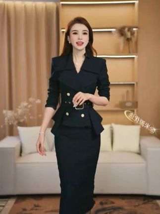 罗曼定制 高定原创藏蓝色西装收腰上衣女新+鱼尾裙时尚秋气质名媛#显瘦效果#面料柔软舒适#今天穿什么#纯欲天花板