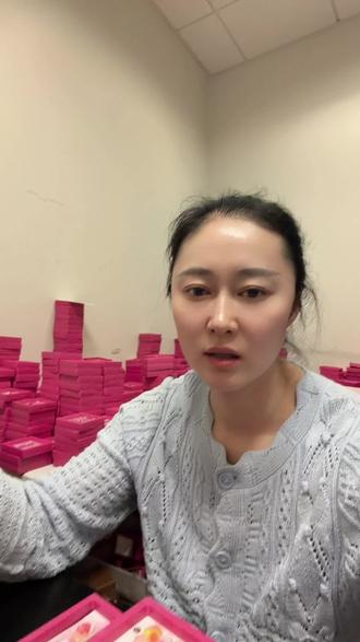 美国海外仓频暴雷真的假的?今天就有人让我去他合作海外仓找货,离得不远,但是我真无能为力,理解她的心情,但是真是帮不上,各位老板找海外仓一定擦亮眼睛,贪便宜没好事儿,不靠谱的比靠谱的多#美国海外仓