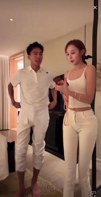 赵梓婷和后裔妹妹跳起老本行#盖伦 #后裔#赵梓婷#赵梓婷直播回放录屏