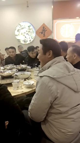 广东老板回来了,兄弟们又到了愉快的生活了