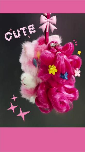 SP小马宝莉嘟大波浪编发教程@下饭视频
#泡泡玛特 #skullpanda #小马宝莉 #公主 #编发教程