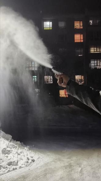 K21男女户外探险应急喷雾驱赶野兽,一喷就跑#户外 #自驾游 #防熊喷雾