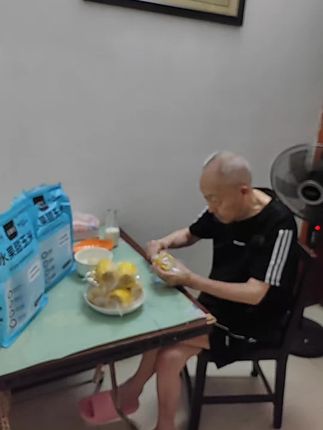 云南新鲜水果玉米,开袋即食,0添加,四季采摘,鲜脆多汁。源头产地直发24.9元发两大袋(共4斤)
