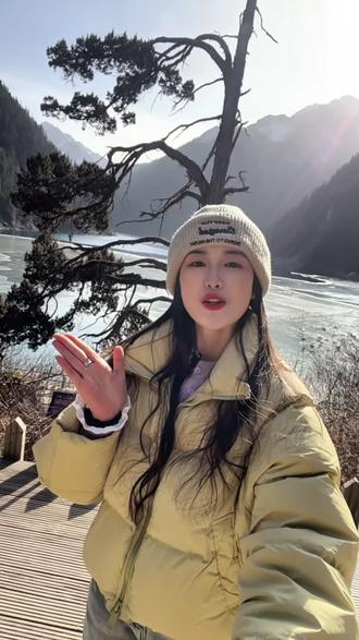 2026年2月20日九寨沟最新天气实况分享,现在来冷不冷?该穿什么衣服?一条视频告诉你
#九寨沟天气 #九寨沟天气实况 #九寨沟旅游攻略 #九寨沟穿搭 #九寨沟旅游注意事项