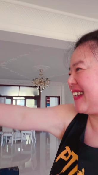 2026年2月16日,年三十!生活真美啊!新的一年,希望生活里都是春天,勇气,自由,幸福!希望我们总是能跟好人相逢,跟好事相遇!🧧🧨🌹🥰