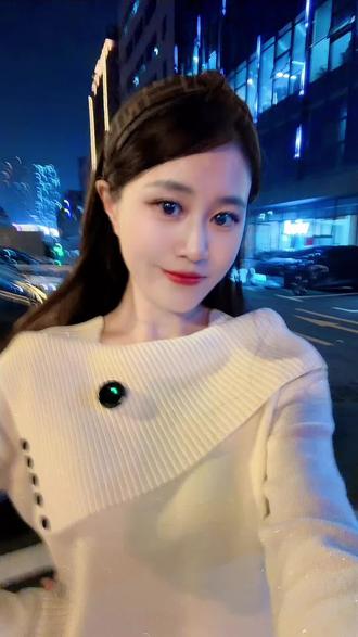 A股两大板块大涨#财经#泛财经#经济#金融#股票