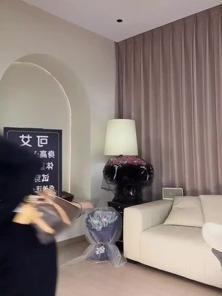 韩系慵懒时尚假两件连帽卫衣高腰半身裙两件套#半身裙两件套 #半身裙套装 #半身裙搭配 @DOU+上热门 @DOU+小助手