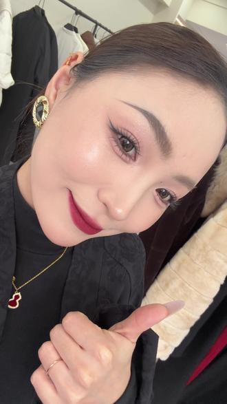 胡楚靓你是真没唬我啊!# 跟着胡楚靓学化妆 # 底妆 # 卡粉