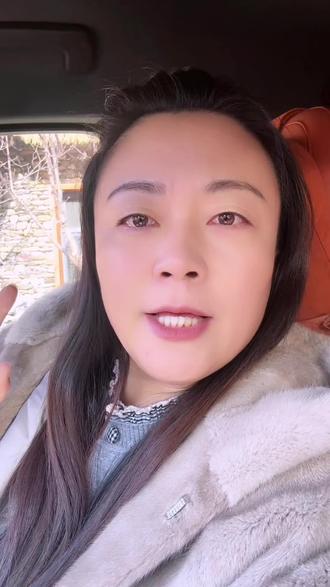 #崔校长 1954年的马,72岁,向天再借20年,请答应我,所有五四年的马,谁都不允许先走,谁都不允许掉队。希望所有的属马人一没病,二没灾,往后的日子健健康康,越来越好,加油。#54年的马 #属马 #生肖马 @刘大头酒铺 #正能量