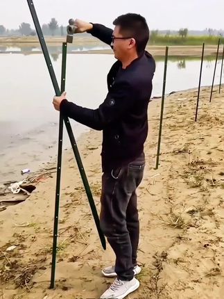 立柱#圈地养殖网 #防护网 #护栏网 #大棚搭建 #养殖网