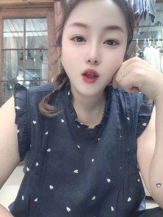不管做什么生意 决定权在你手里 你信我 咱们就痛快合作 真心换真心; 你要是不信 就算我把天说破 把唐诗三百首背个遍 也没用#一本正经胡说八道 #对口型 #日常休闲穿搭 #夏天该有的样子