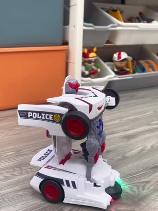 给儿子买了这个超酷的变形警车,不仅会自动变形,遇障还会自动转向,可有趣,小朋友爱不释手#儿童玩具#哄娃神器#变形玩具#玩具推荐